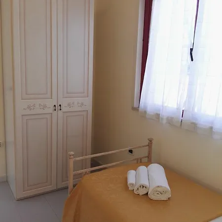 Elodia - First Floor -